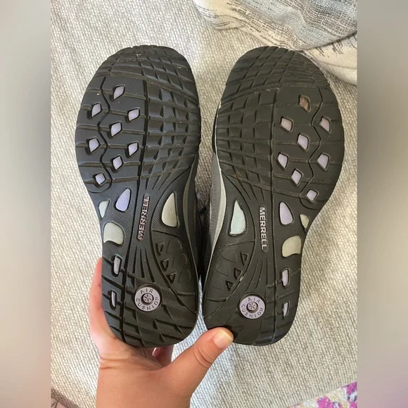 Merrell Women's Gray Hiking Shoes - Picture 10 of 10
